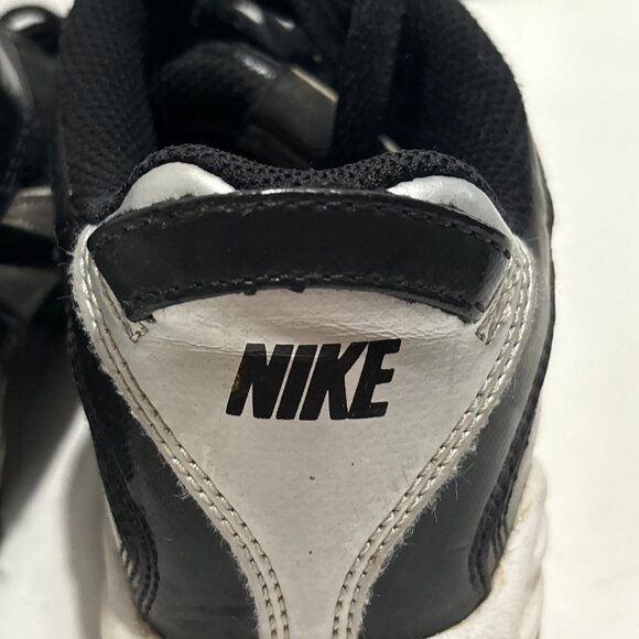 Nike Youth Black White Football Cleats Land Shark Athletic Shoes 4Y - Picture 11 of 16